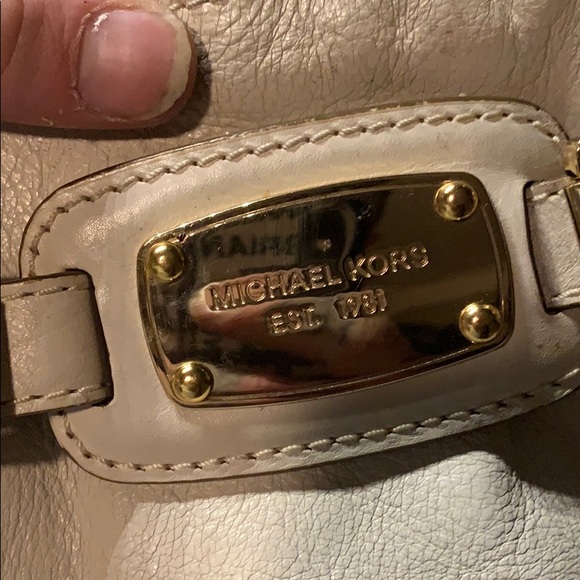 Mk crossbody - Picture 2 of 4